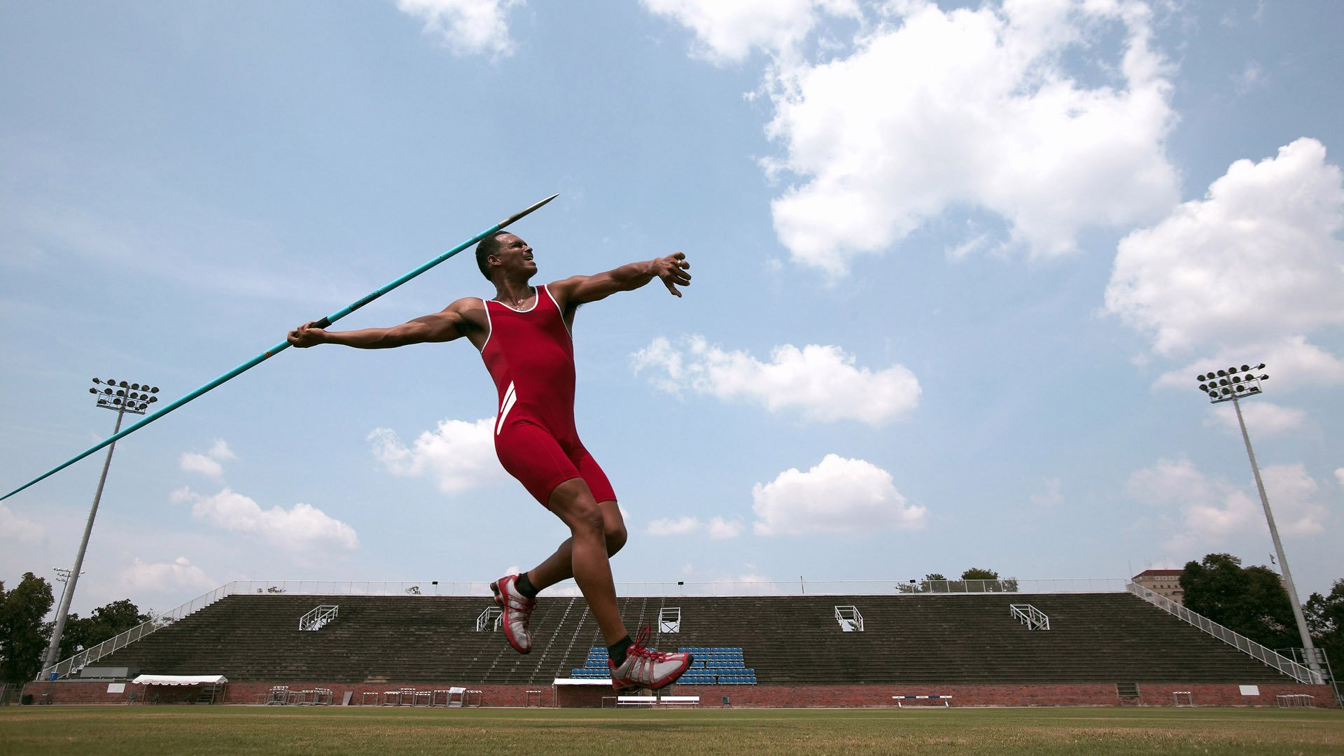 _环湖水上运动节：水域中的速度与激情_，环湖赛是哪一年开始举办的